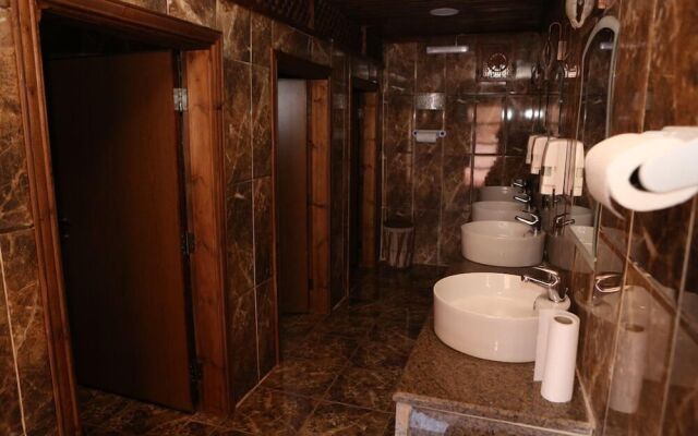 Sun City Camp Hotel