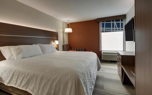 Holiday Inn Express Voorhees - Mt. Laurel , an IHG Hotel