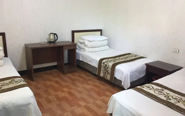 Huayang Guesthouse