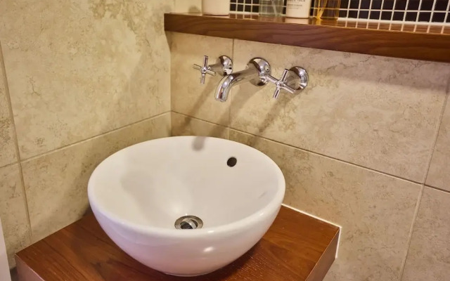 Host Stay Waterside