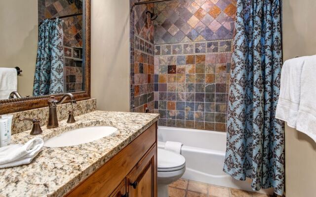 Stillwater Shores 1273 5 Bedroom Townhouse by RedAwning