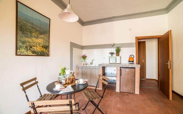 Fattoria Pagnana suites and pool