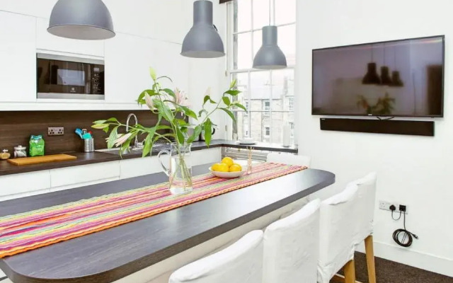 Edinburgh Art Apartments
