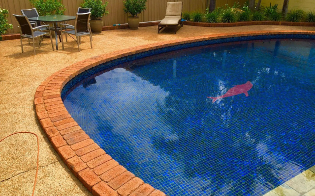 Ruthven Street Motor Inn