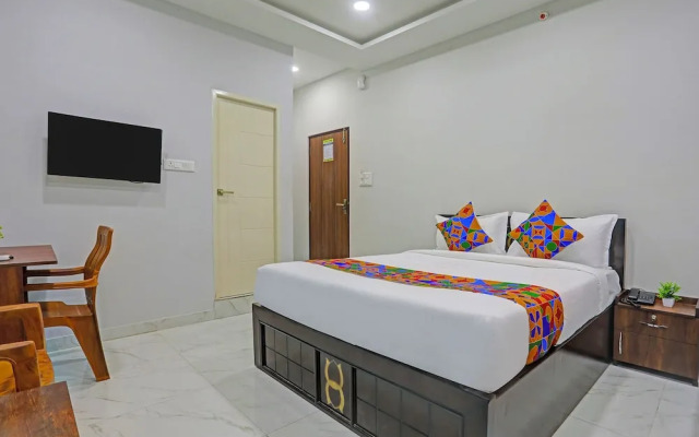 Fabhotel Bluemoon Residency