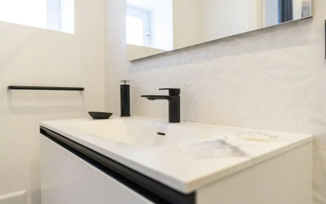 Via Concezione a Montecalvario 19