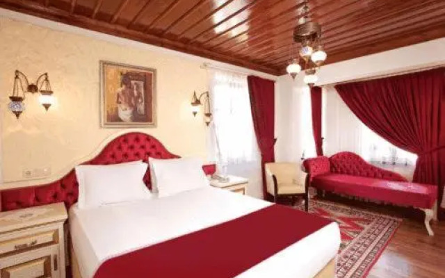 Cicerone Lodge Hotel