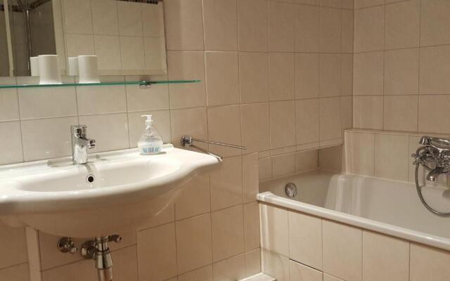 Sylter-Besserburg-App-2P