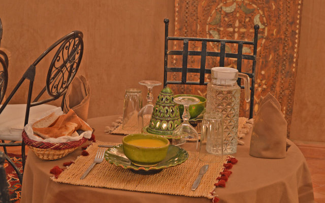 Hotel kasbah sahara services