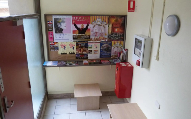 Glenelg Holiday Apartments