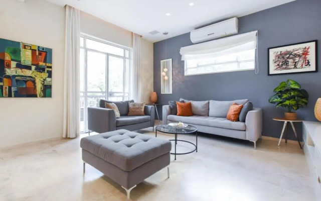 Blue Quartz by HolyGuest