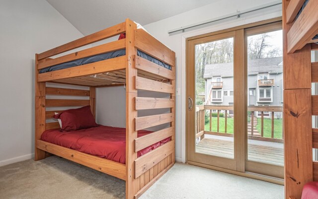 Villages of Wisp 27 Lakeview Court