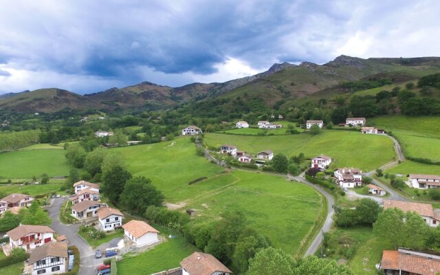 VVF Pays Basque Sare La Rhune, Sare