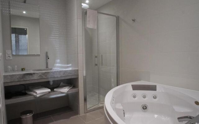 Logis Hostellerie St Germain