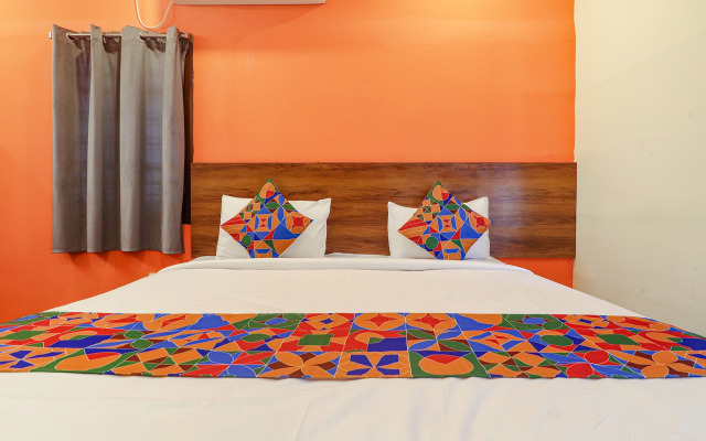 Fabexpress Simra Relax Inn