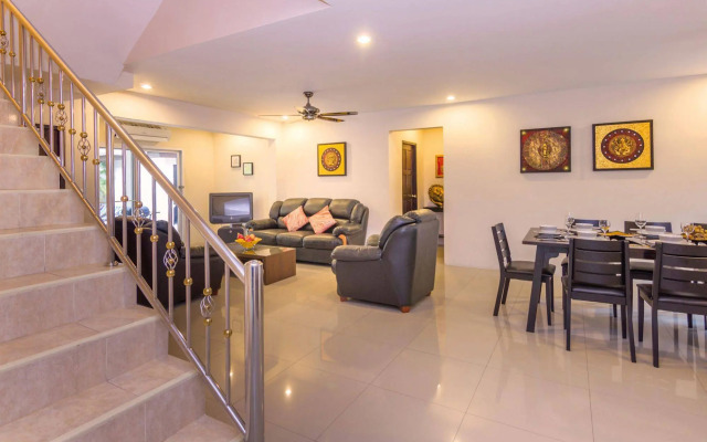 Villa Waree 5 minutes from City and Beach