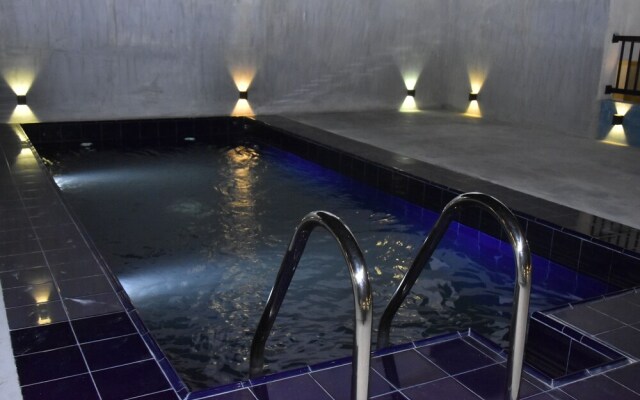 Aurora Four Seasons Villa & Spa