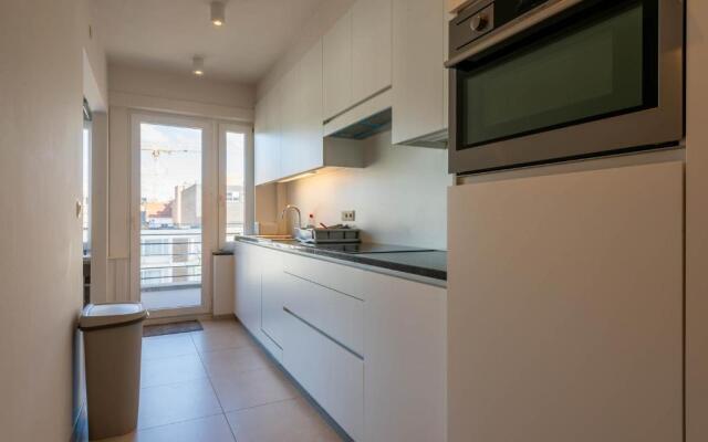 Modern Apartment with Free Parking