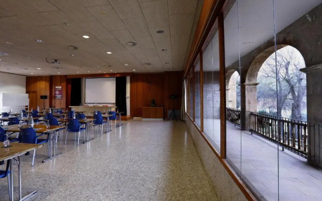 Monestir de les Avellanes