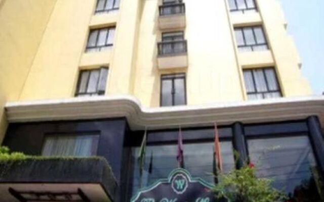 The Woods Manor MG Road