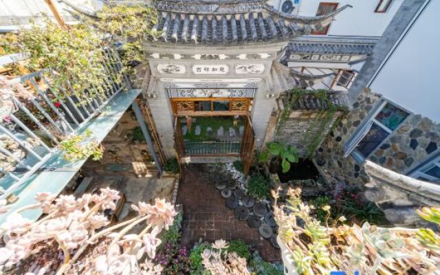 DaLi·Flowers bloom that year raditional garden experience homestay (Ancient City Branch)