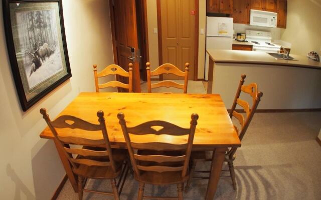 Fireside Lodge #302 By Bear Country