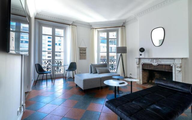 La Guitare 33 - Nice And Spacious 1br Apartment in Center of Cannes, Right Behind Grand Hotel