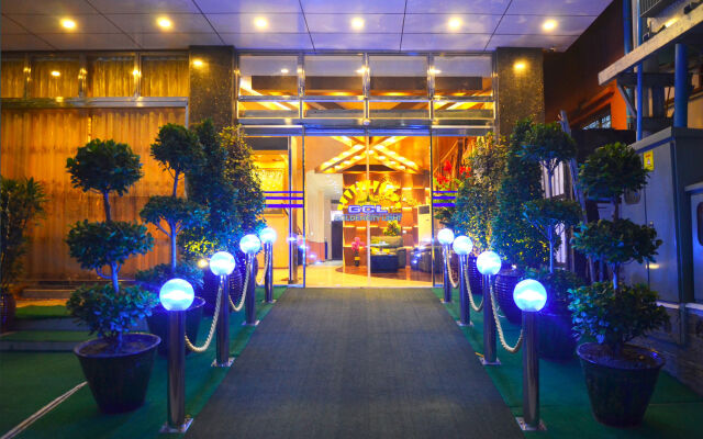 Golden City Light Hotel