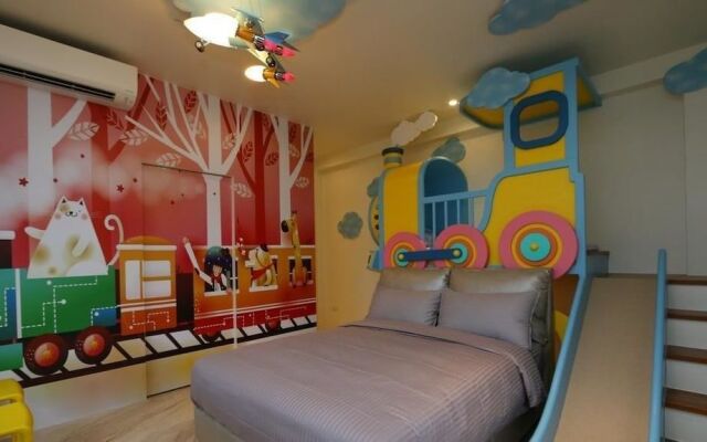 Li Chu Art Paternity B&B