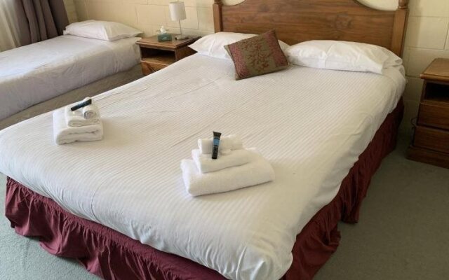 Robertson Country Motel