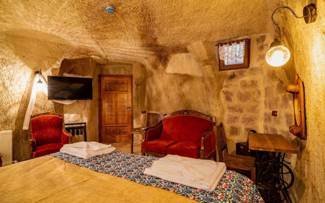 Cappadocia inans Cave & Swimming Pool Hot