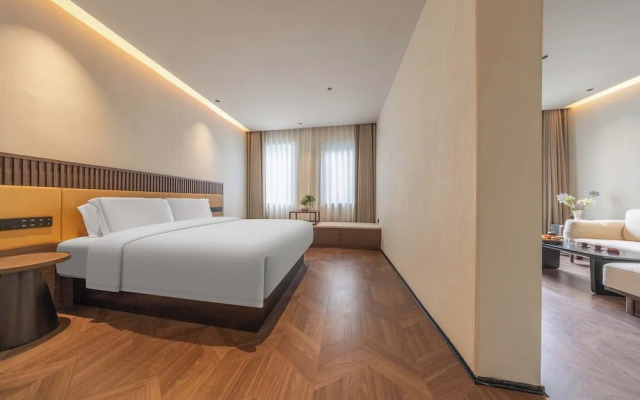 Yi Nian Fangcun Hotel