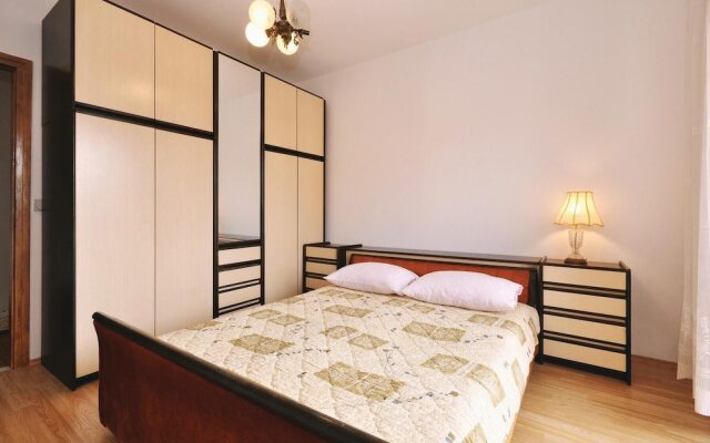 Nice Home in Zadar With Wifi and 2 Bedrooms