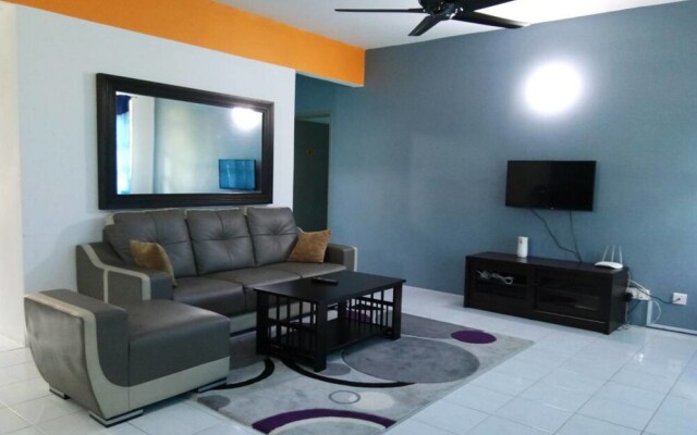 Anjung Apartment 3BR 1