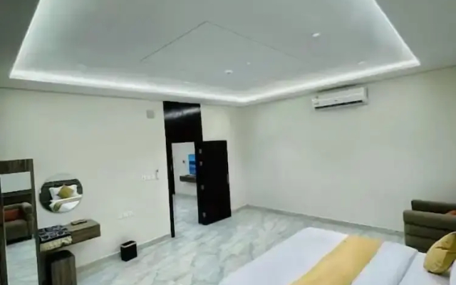 Calm Serviced Apartments 4