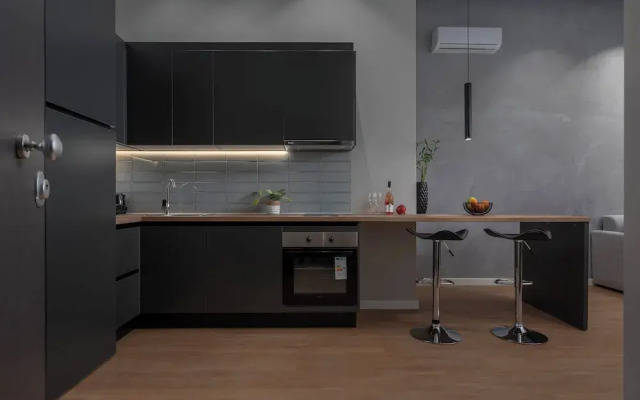 Hebrard Industrial Suites