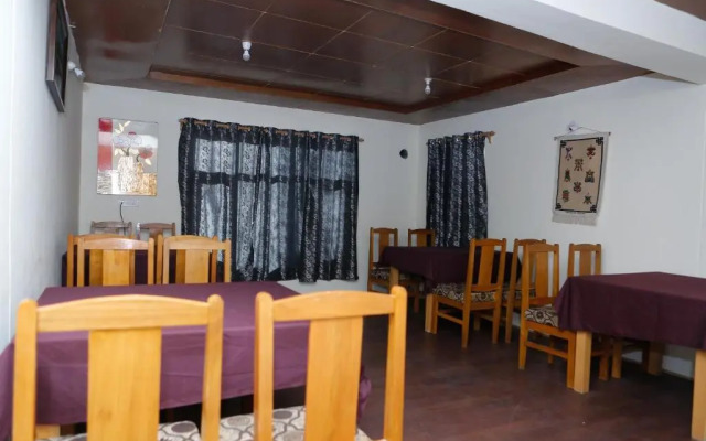 OYO 14402 Himalayan Villa