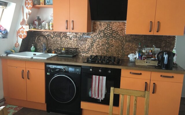 Beautiful 2-bed Apartment in Dagenham