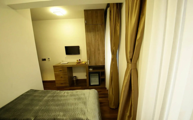 An Otel