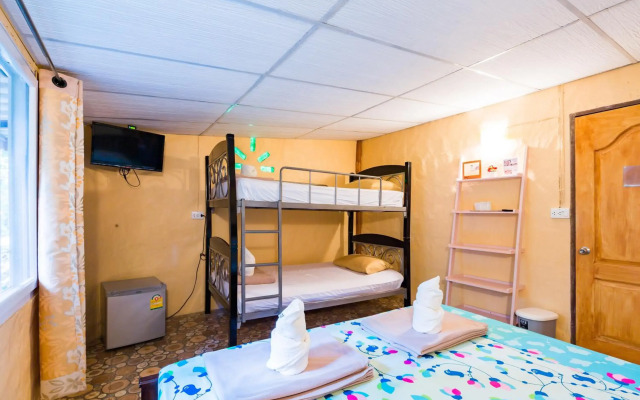 Baandin Chiewlarn Resort