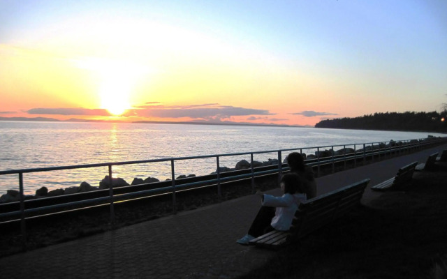 Ocean Promenade Hotel