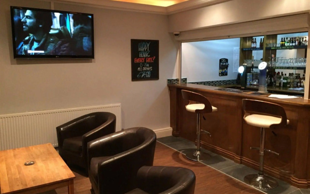 Melbourne House Hotel
