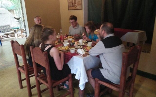 Irungu Forest Safari Lodge