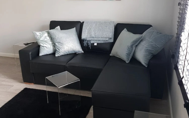 Select Serviced Accommodation - Gweal Place