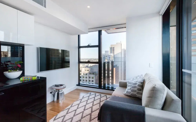 LOGAN, 2BDR Melbourne Apartment