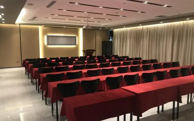 Jinjiang Inn Select Xinji Xinghua Road