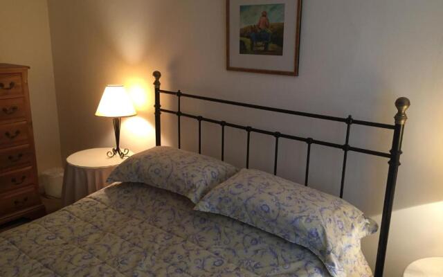 Super Spacious Regency Flat with Parking