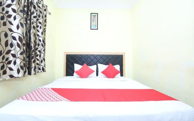 OYO Flagship 26160 Hotel Multi Star
