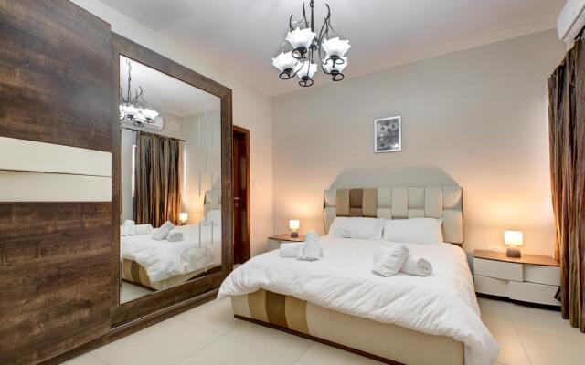 Modern Seaside 2 Br Apt W Spectacular Views