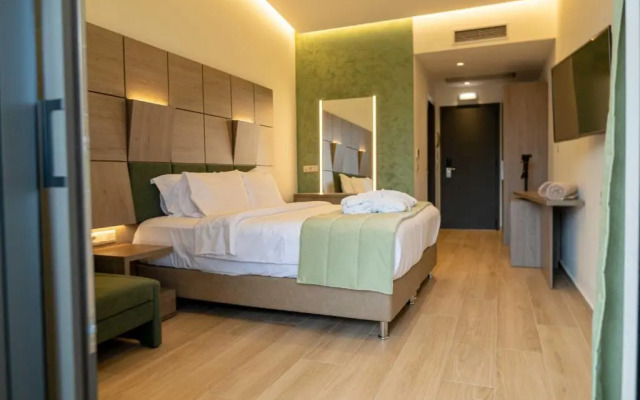Mirror Hotel